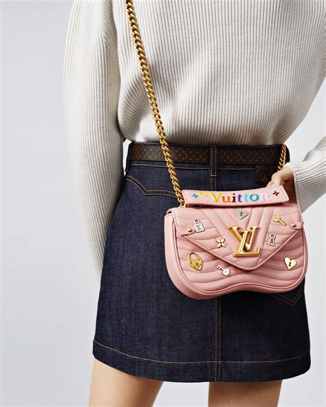 lv new wave chain bag pink